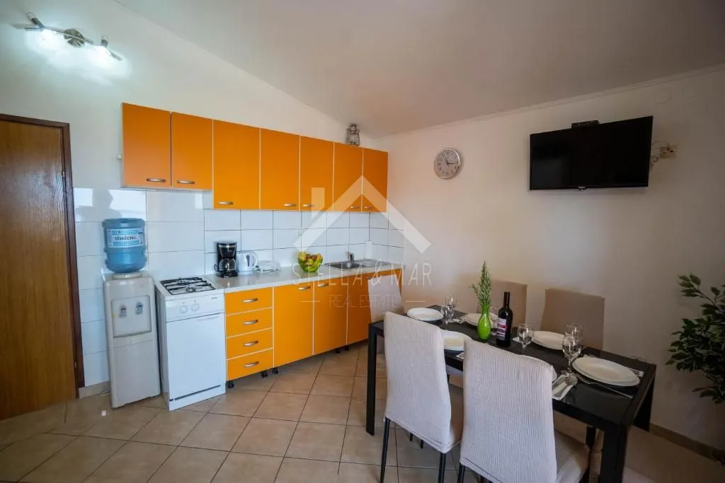 samostojeća kuća sa 5 apartmana - vir - slika 15