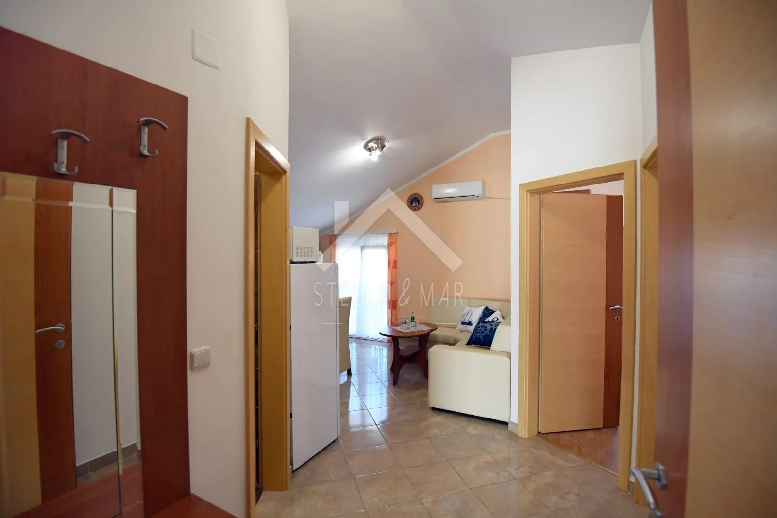 samostojeća kuća sa 5 apartmana - vir - slika 19