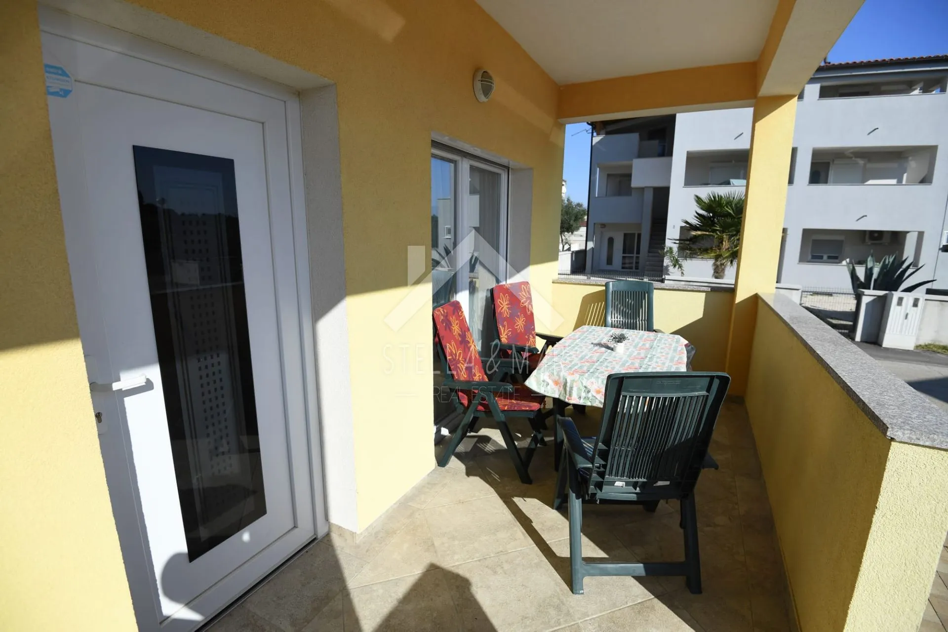 samostojeća kuća sa 5 apartmana - vir - slika 38