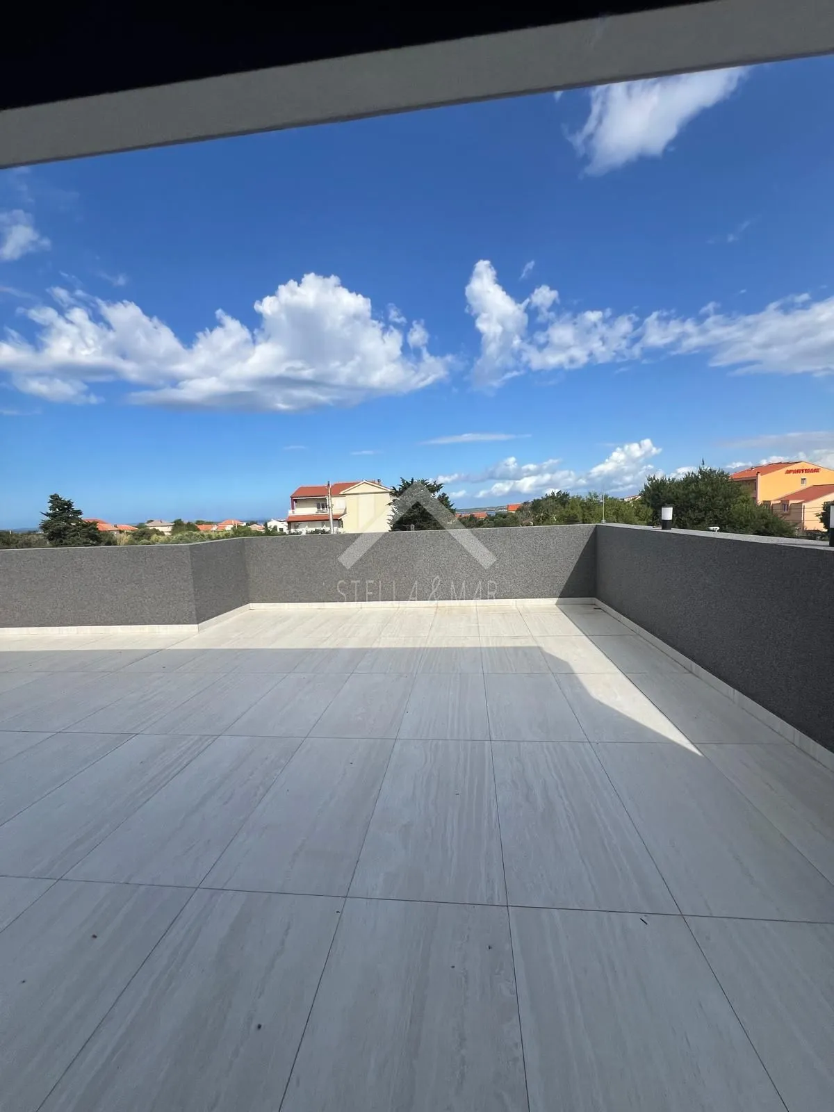 penthouse sa krovnom terasom - privlaka - slika 4