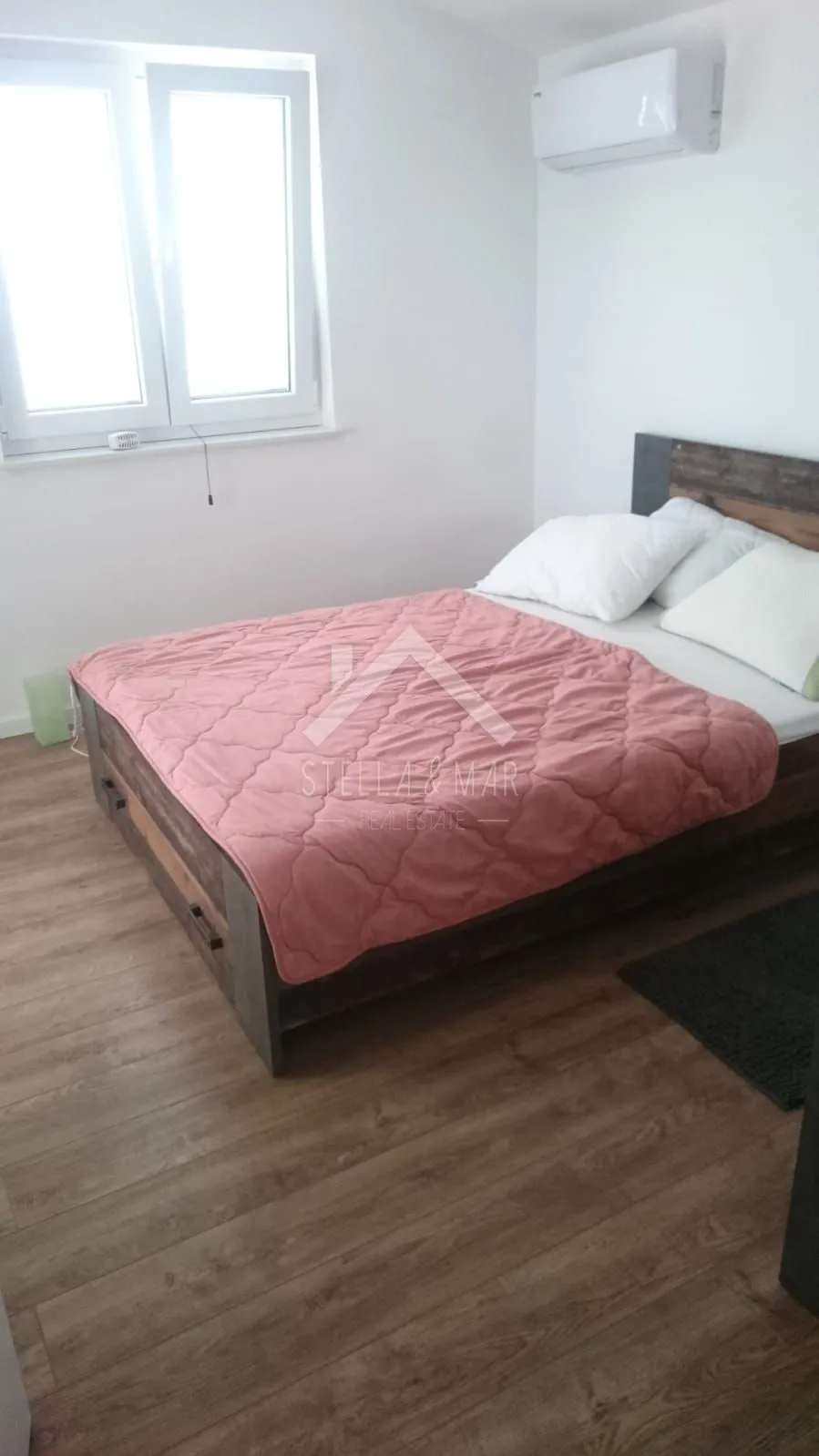 kuća sa tri stana, novogradnja - vir - slika 32