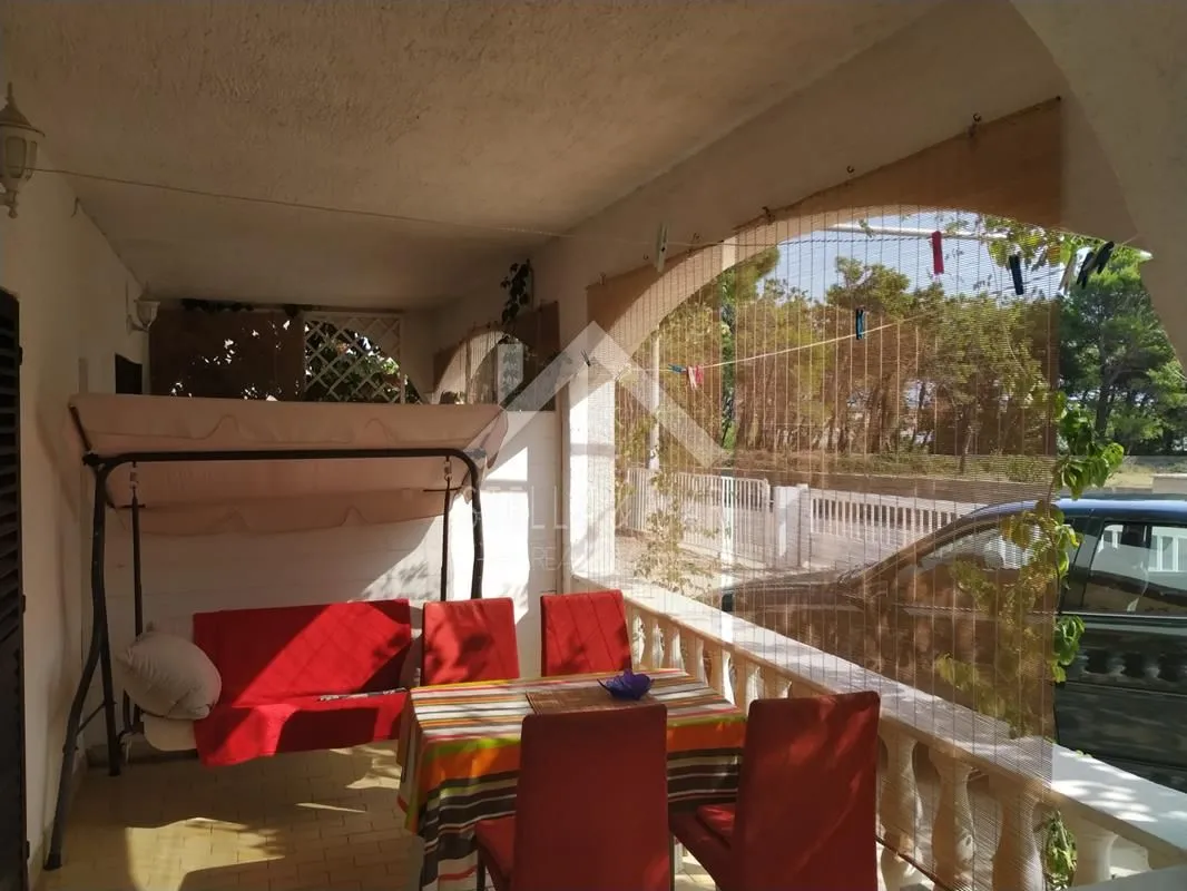 kuća sa 4 apartmana 80m od mora - slika 18