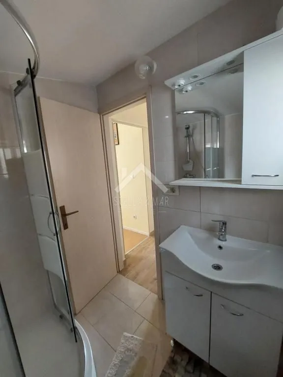 rezervirano kuća sa 4 apartmana - vir - slika 31