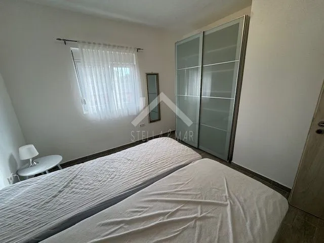prekrasna kuća sa bazenom - rtina - slika 34