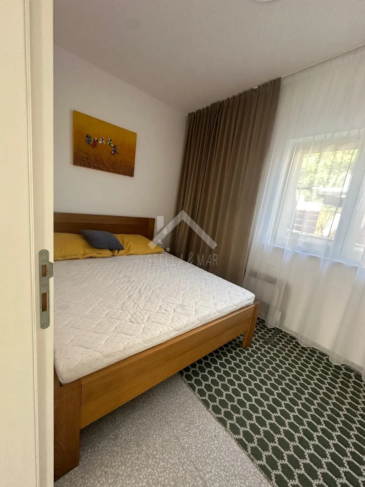 prizemlje kuće sa dva stana i prekrasnim vrtom - vir - slika 7