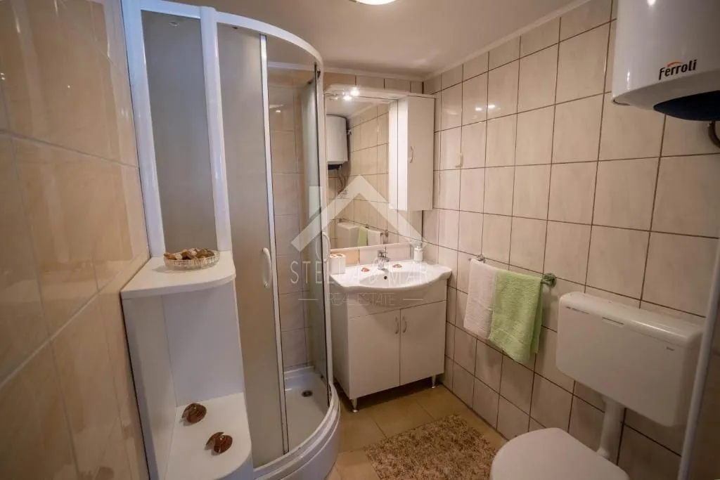 samostojeća kuća sa 5 apartmana - vir - slika 27