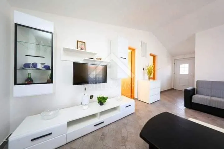samostojeća kuća s 2 apartmana - vir **odlična prilika** - slika 18