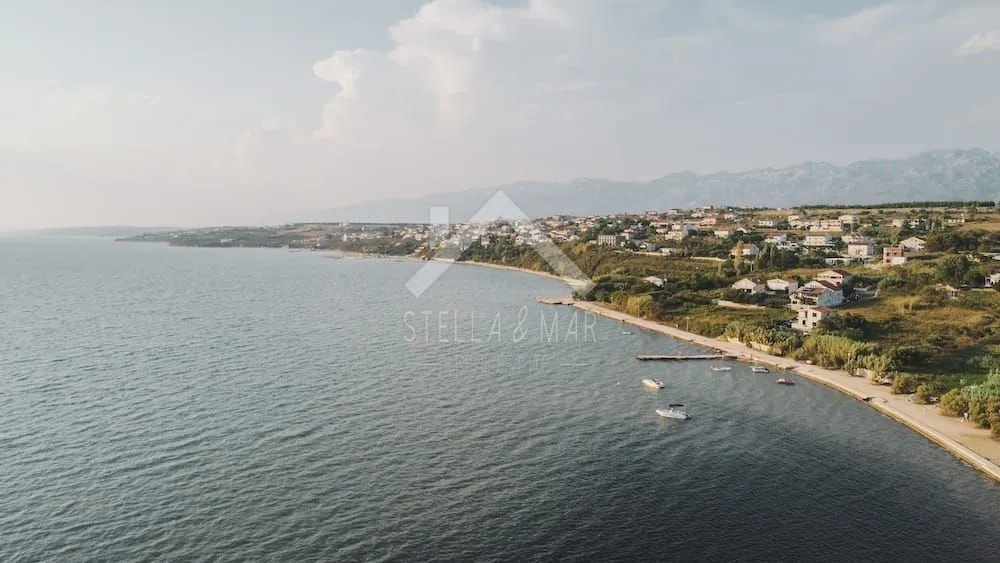 Građevinsko zemljište - Ražanac - Jovići, Ražanac