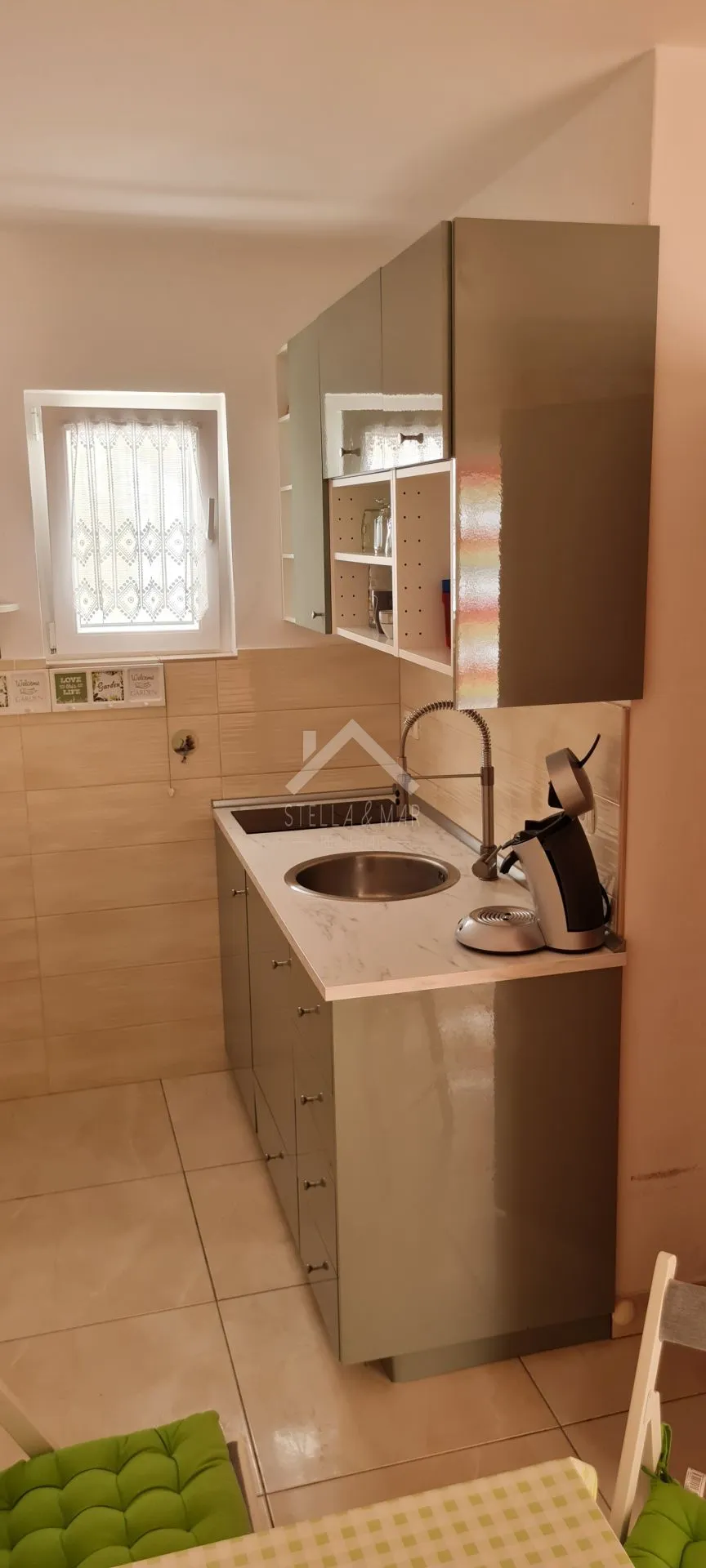 kuća sa 4 apartmana, južna strana - vir - slika 30