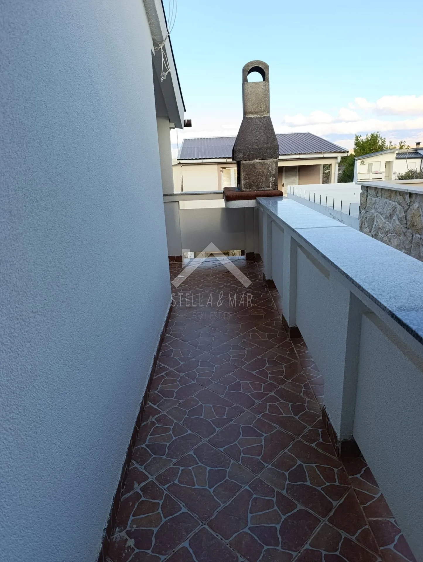 kuća sa dva stana 240m do mora, pogled - vir - slika 17