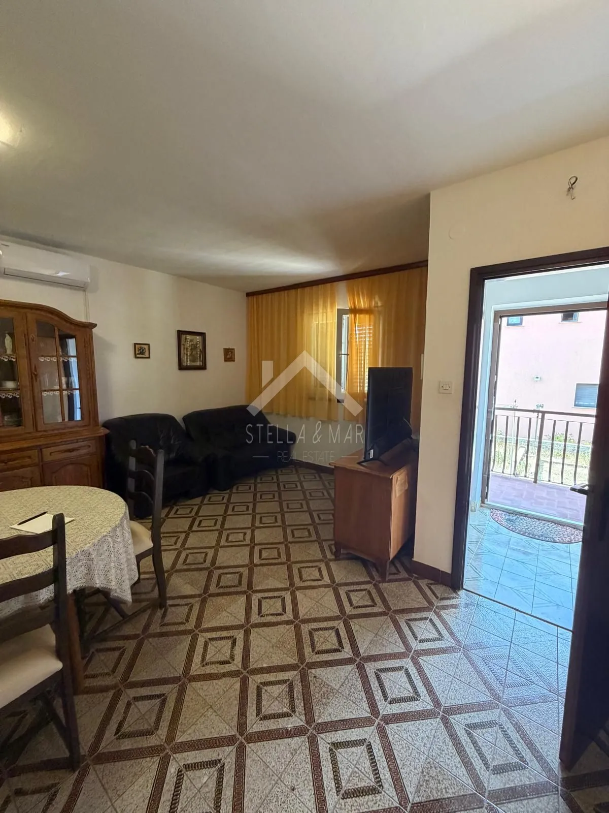 kuća sa 3 stana, prostrana parcela, centar - vir - slika 16