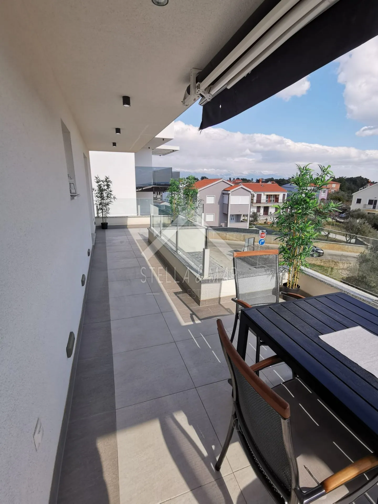 penthouse sa pogledom na more centar- vir - slika 24