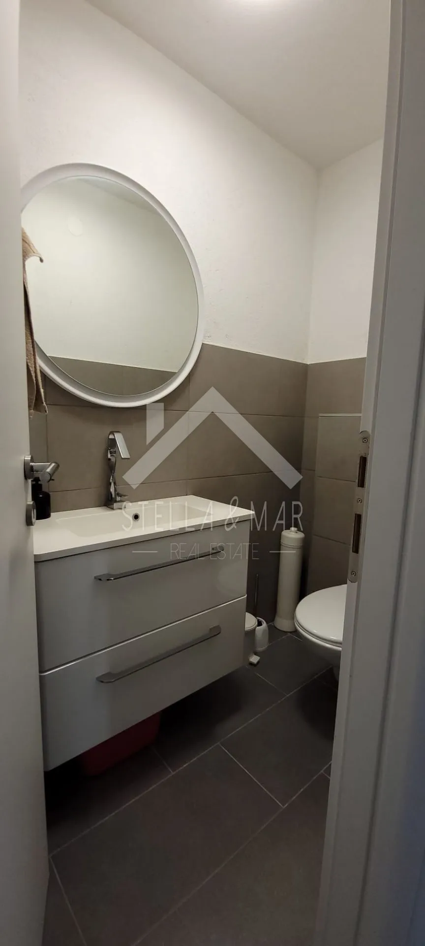 kuća sa 5 apartmana sa pogledom na more - vir - slika 8