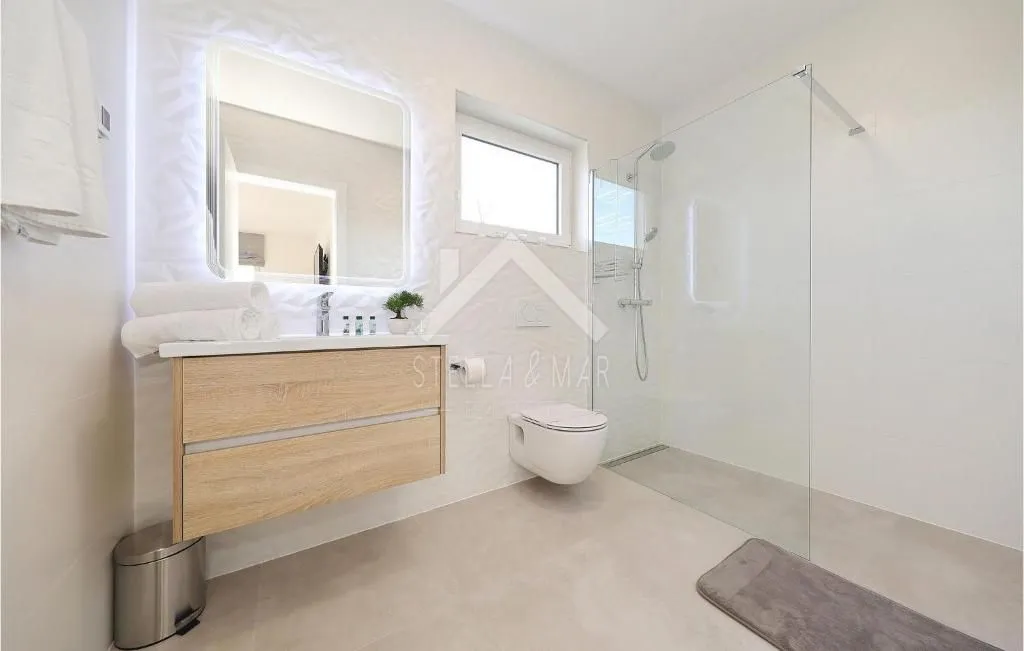 predivna villa sa bazenom i jacuzzijem - zaton, nin - slika 27