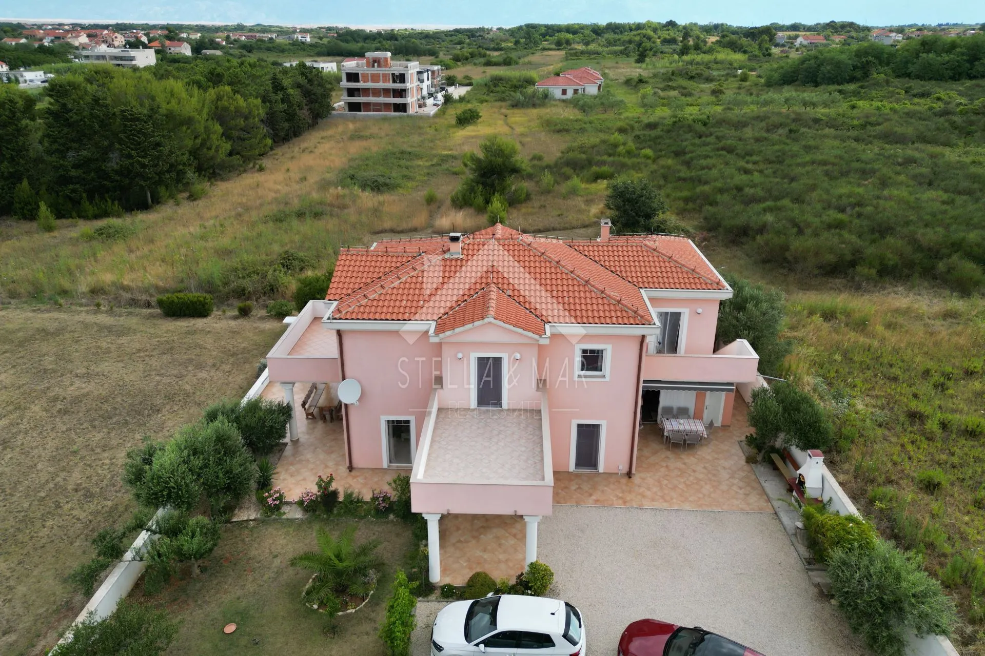 komforna kuća jedinstvenog stila sa pogledom - privlaka - slika 48