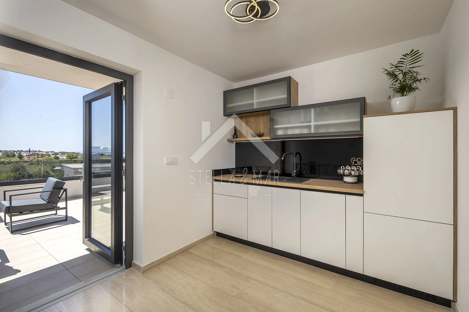 atraktivna villa sa bazenom sa sadržajima - zaton-nin, zadar - slika 14
