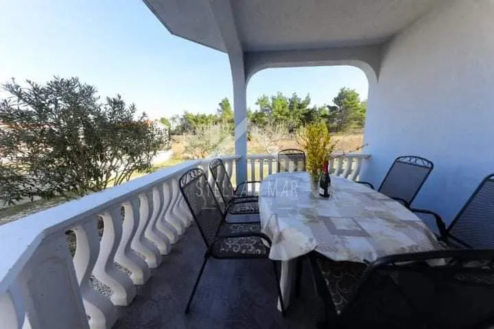 samostojeća kuća s 2 apartmana - vir **odlična prilika** - slika 11