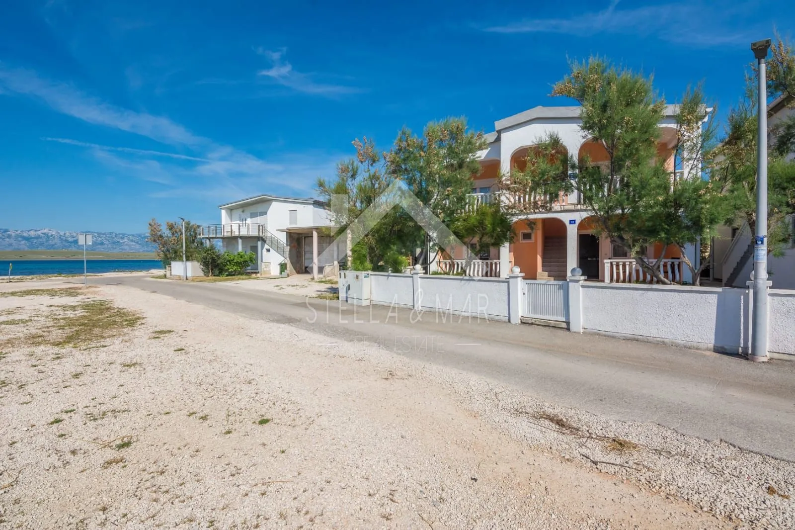 apartmanska kuća prvi red do mora - vir - slika 2