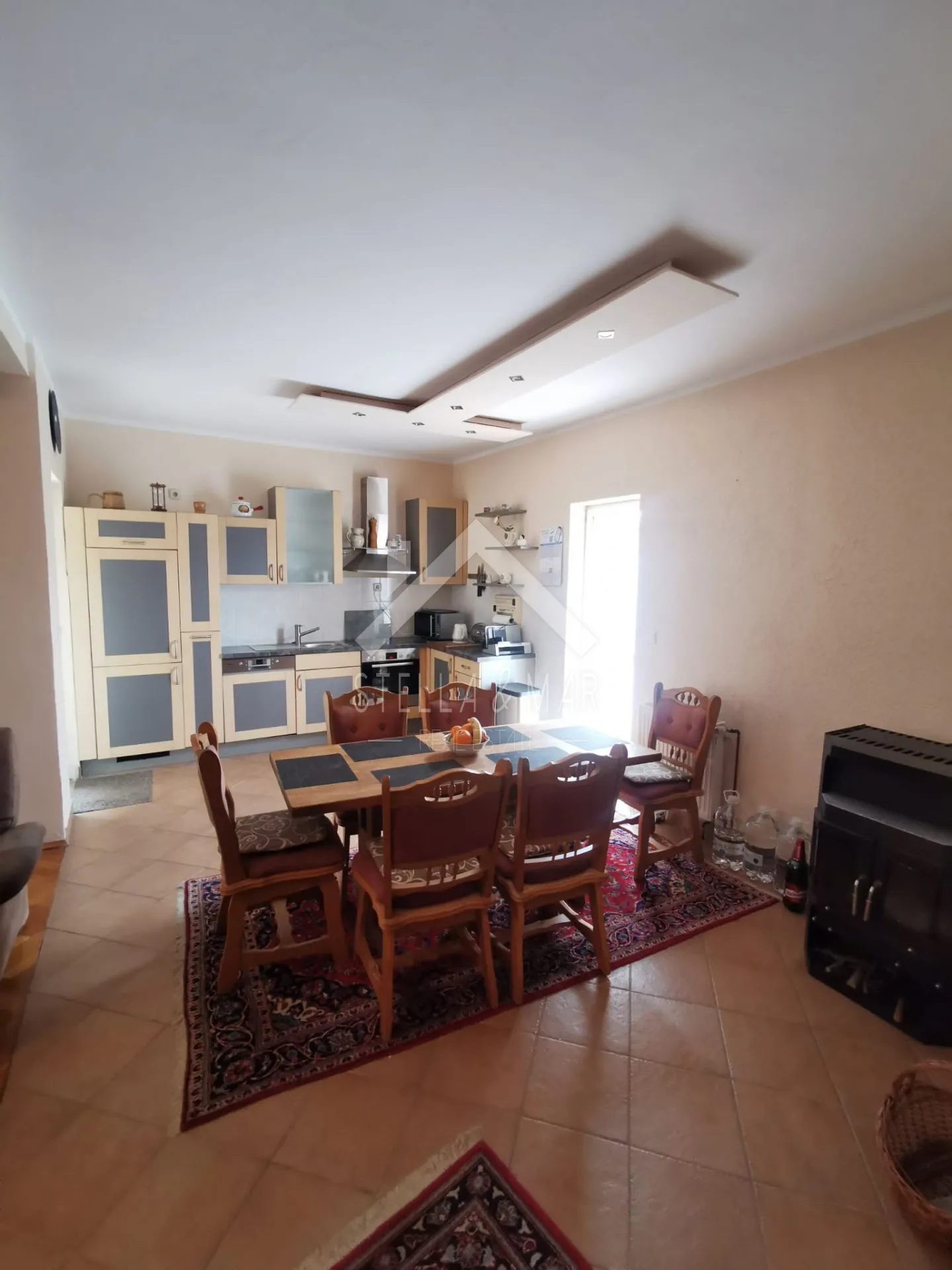kuća sa 5 apartmana, garaža, podrum - vir, centar - slika 3