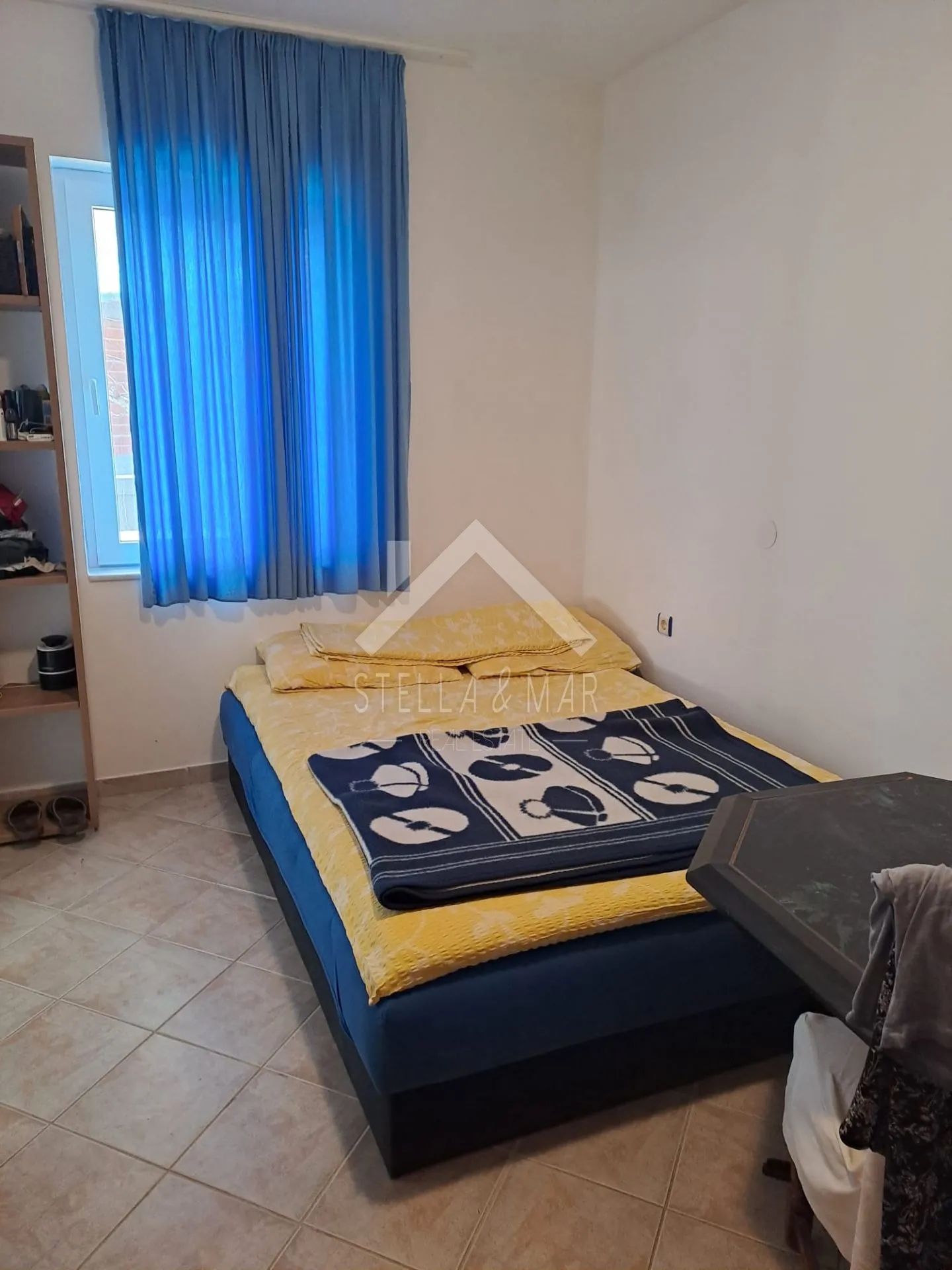prostrana kuća sa 4 apartmana - vir - slika 11