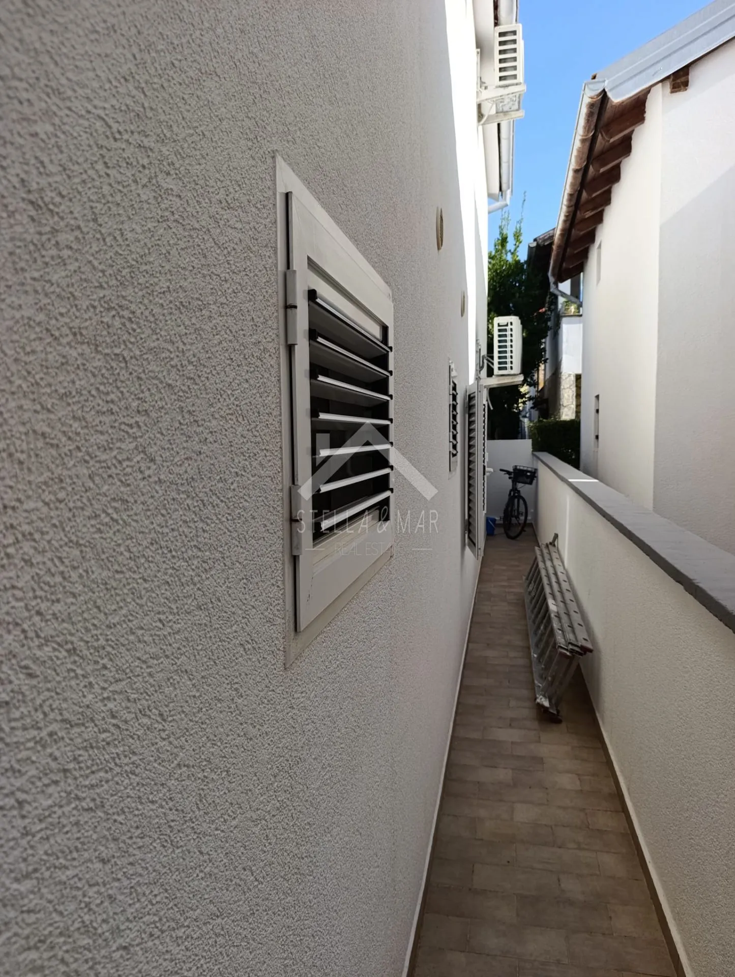 prekrasna kuća 90m od mora - vrsi - slika 10