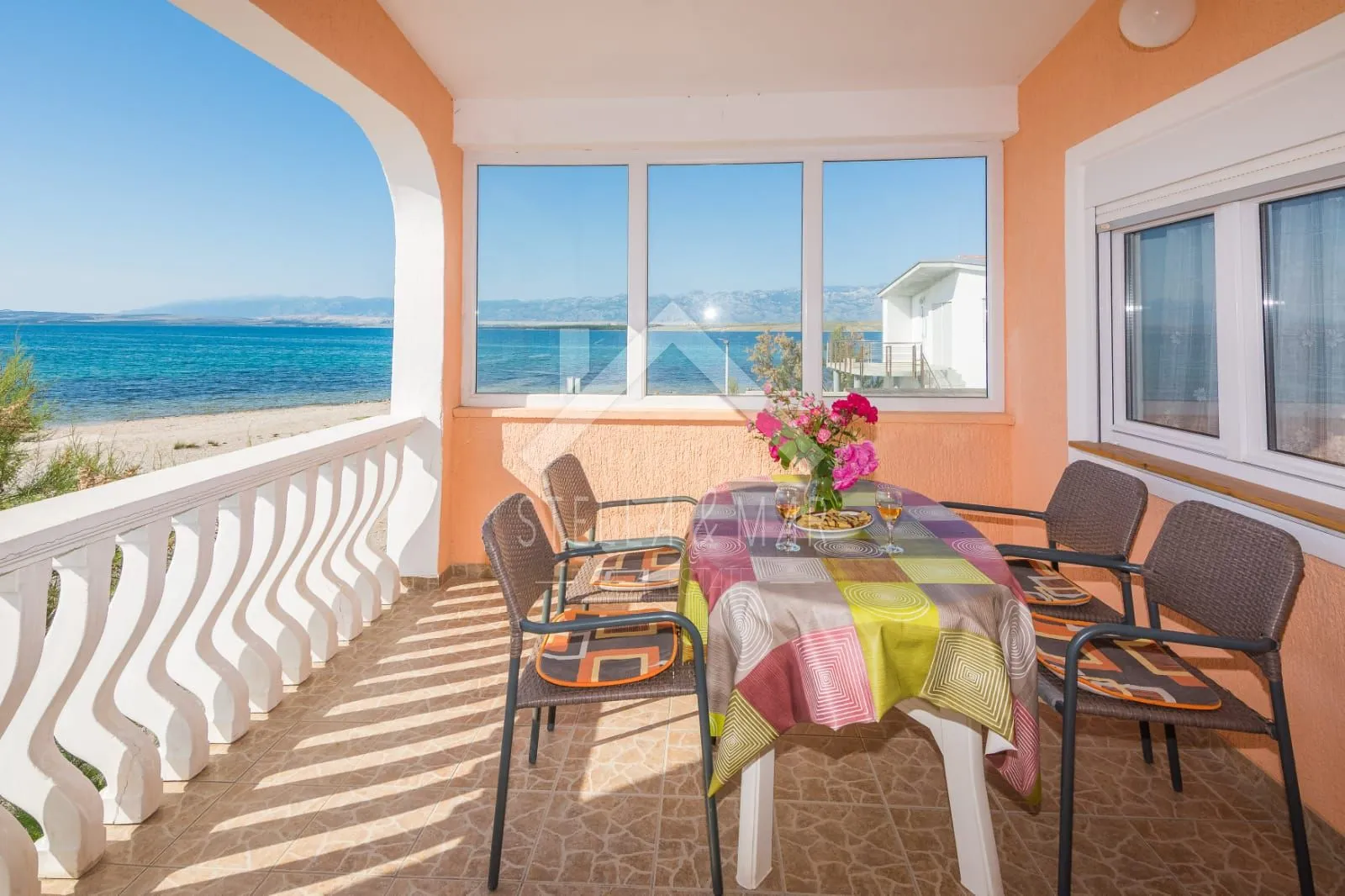 apartmanska kuća prvi red do mora - vir - slika 21