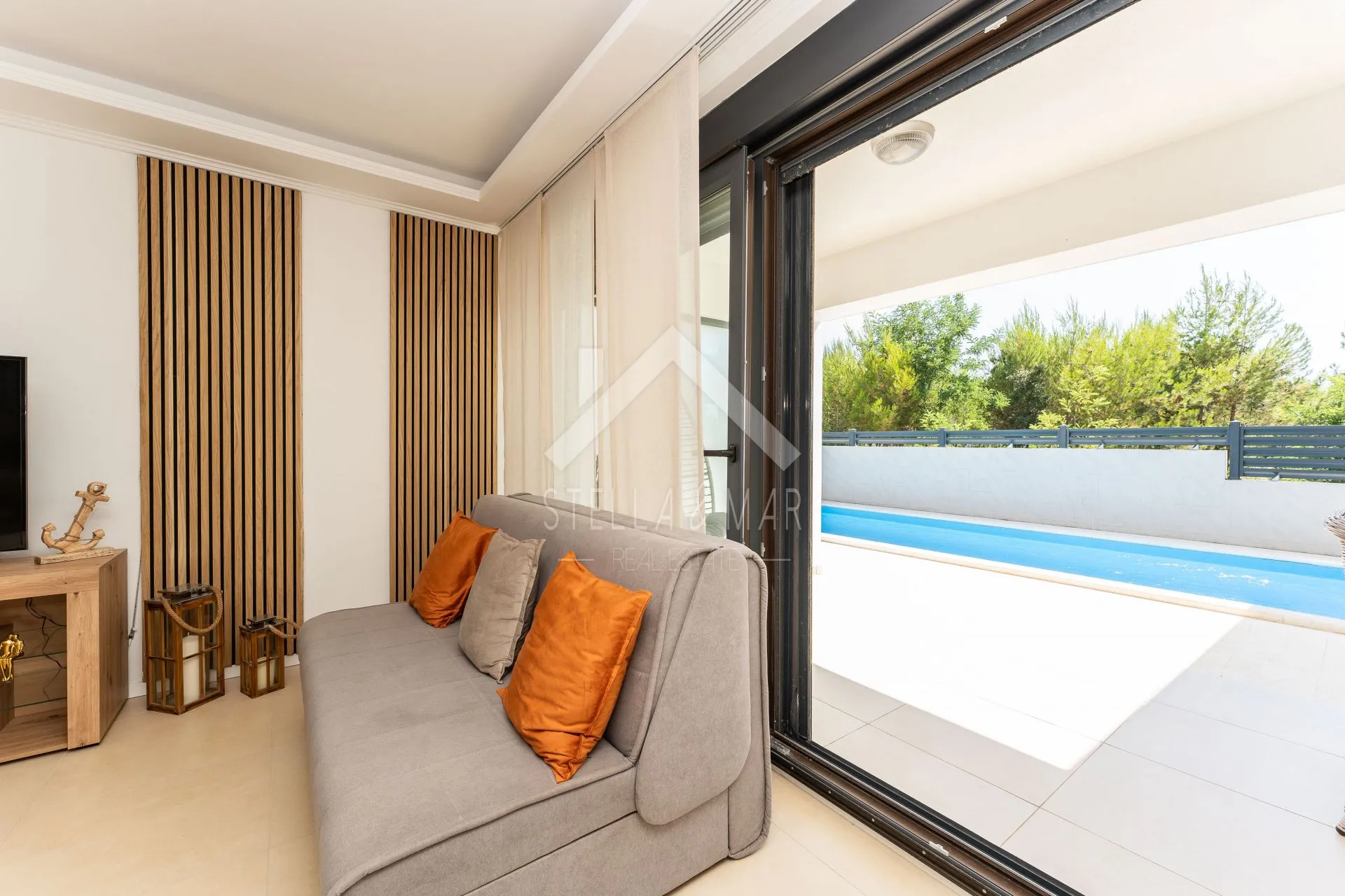 prekrasna villa , prvi red do mora - privlaka - slika 31
