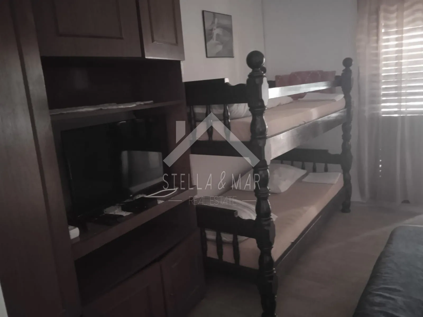 kuća sa 4 apartmana 80m od mora - slika 11