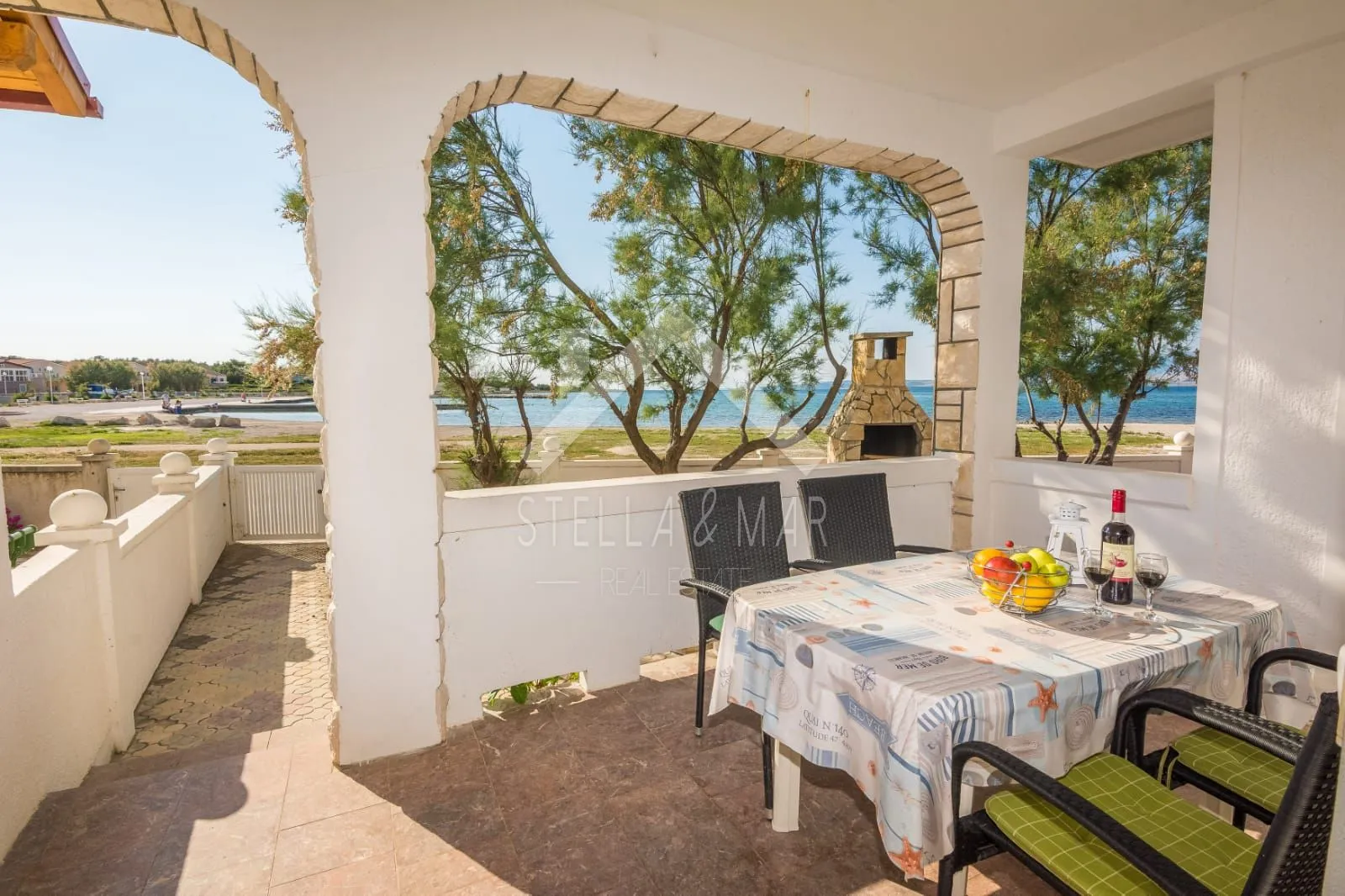 apartmanska kuća prvi red do mora - vir - slika 34