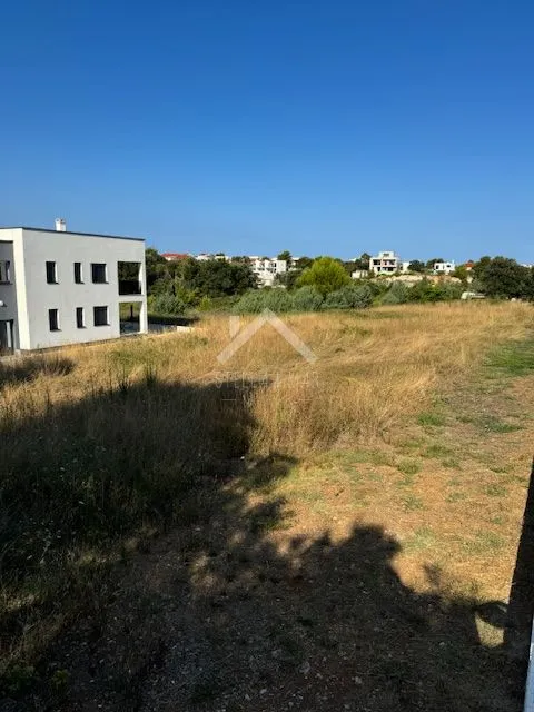 atraktivno zemljište 1. red do mora - zaton, nin - slika 4