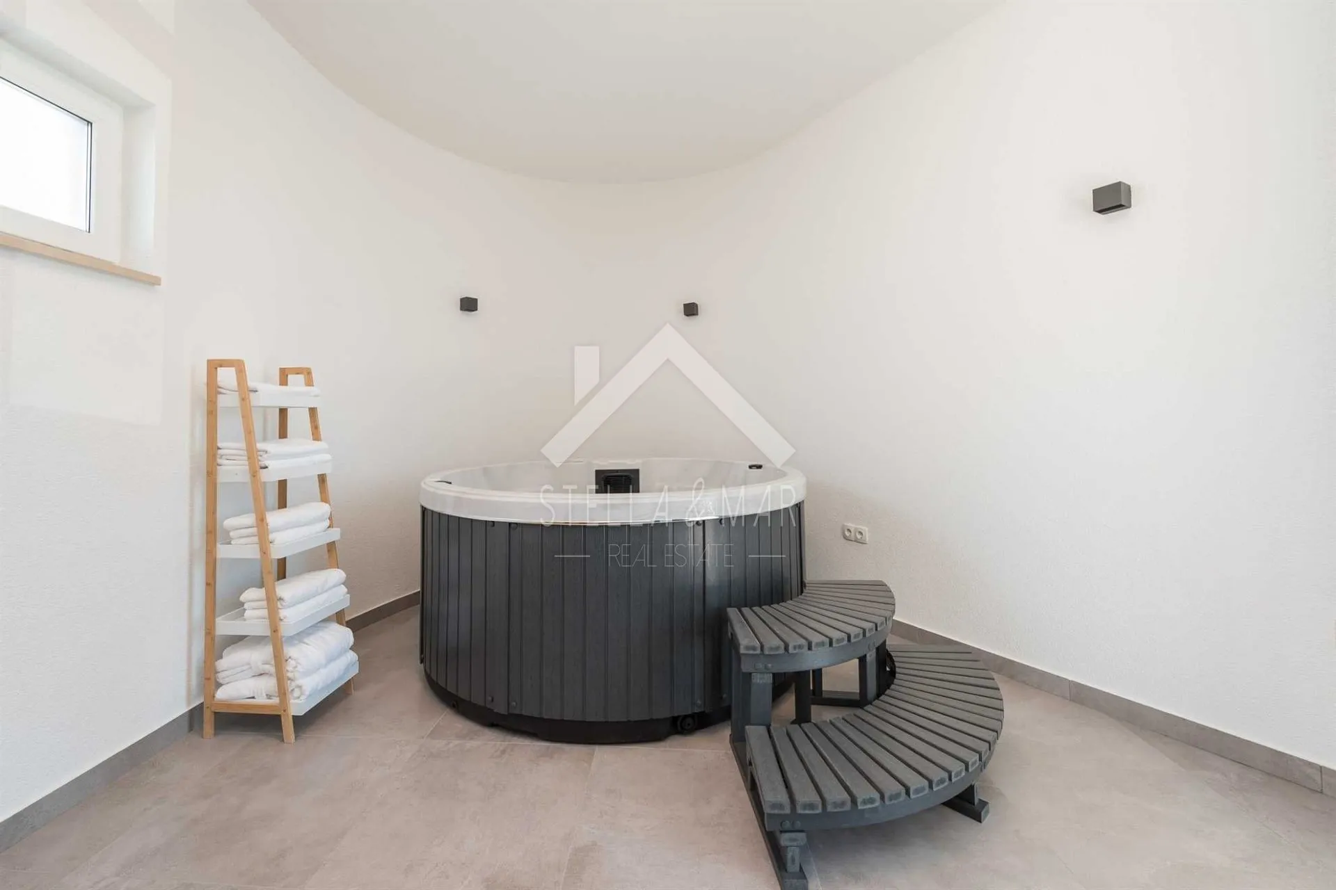 resort sa 8 villa sa bazenima i fitnes centrom - vir - slika 30
