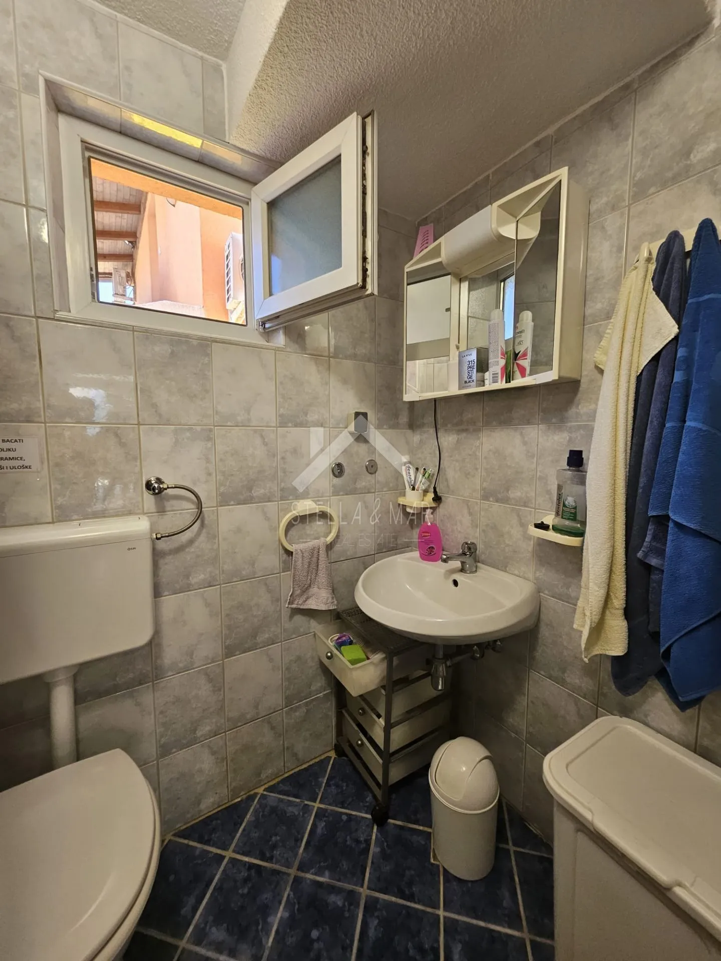 kuća sa 4 apartmana - vir - slika 39