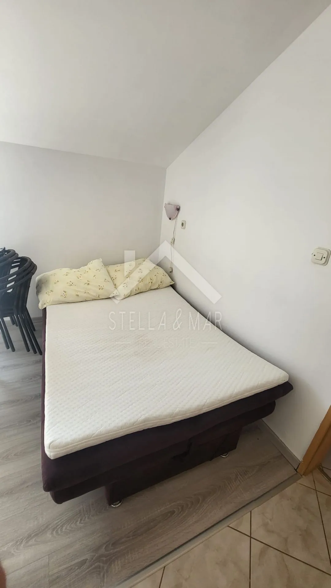 kuća sa 5 apartmana, 150m do mora - vir - slika 18