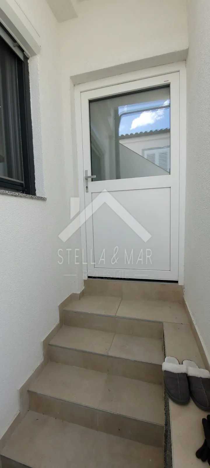 dvojna kuća sa dva apartmana -vir - slika 4