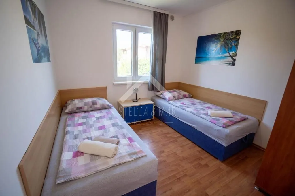 samostojeća kuća sa 5 apartmana - vir - slika 23