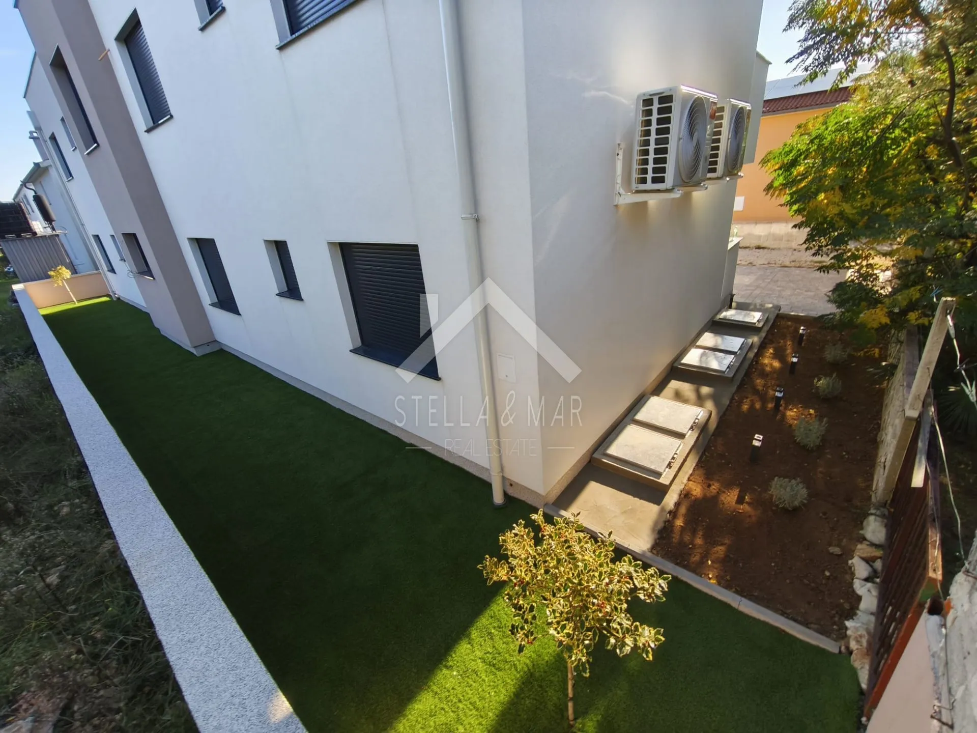 trosoban apartman, 2 parkinga, blizina mora - vir - slika 8