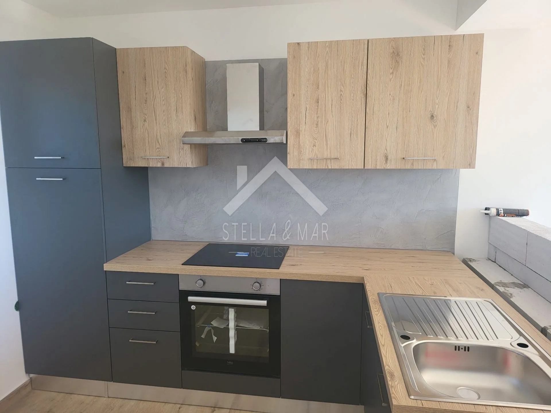 luksuzna villa sa bazenom u centru - vir - slika 13