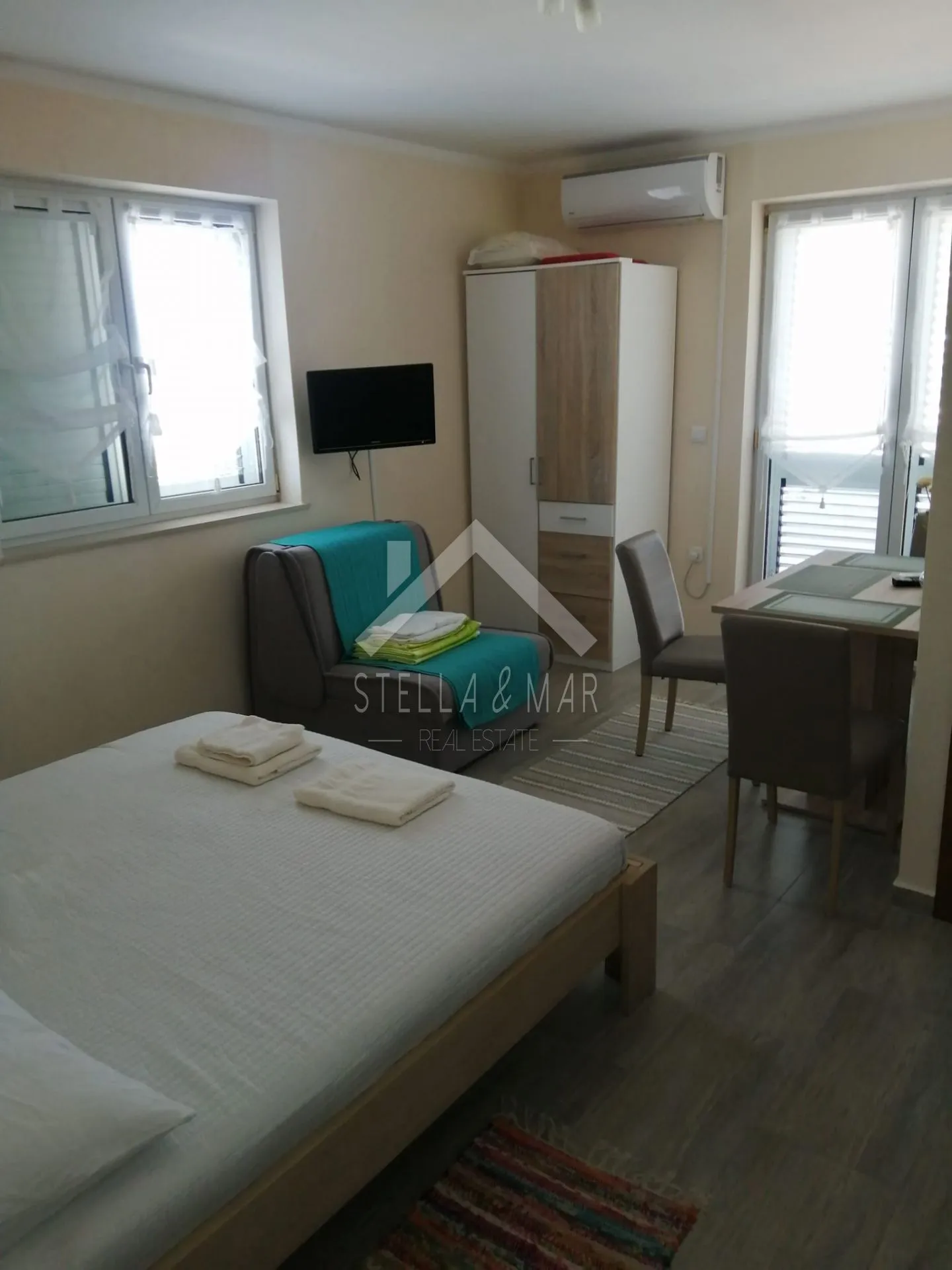 kuća sa 5 apartmana, garaža, podrum - vir, centar - slika 14