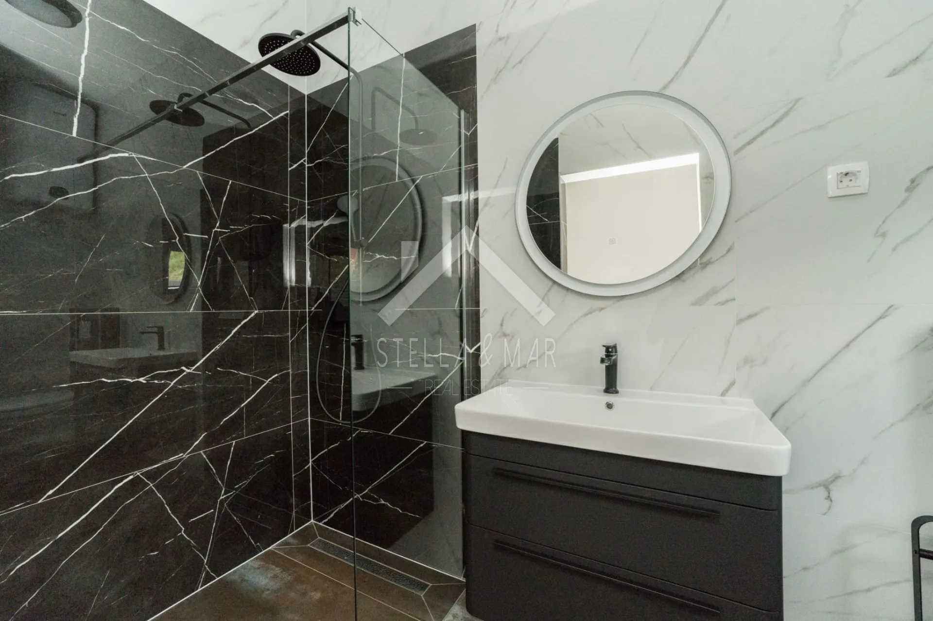 prekrasna villa sa bazenom - privlaka - slika 9