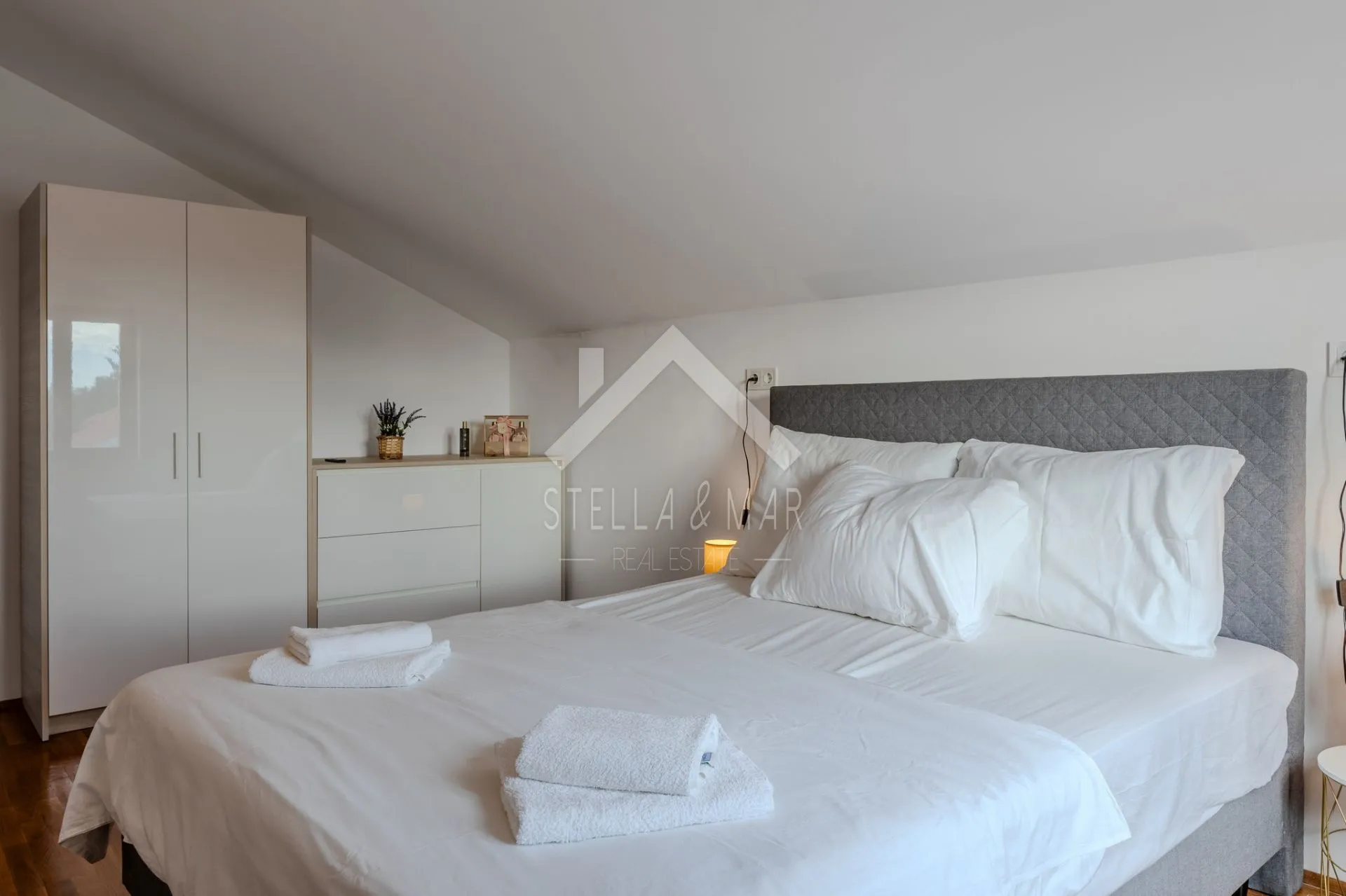 prekrasan apartman sa pogledom na more - novalja - slika 35