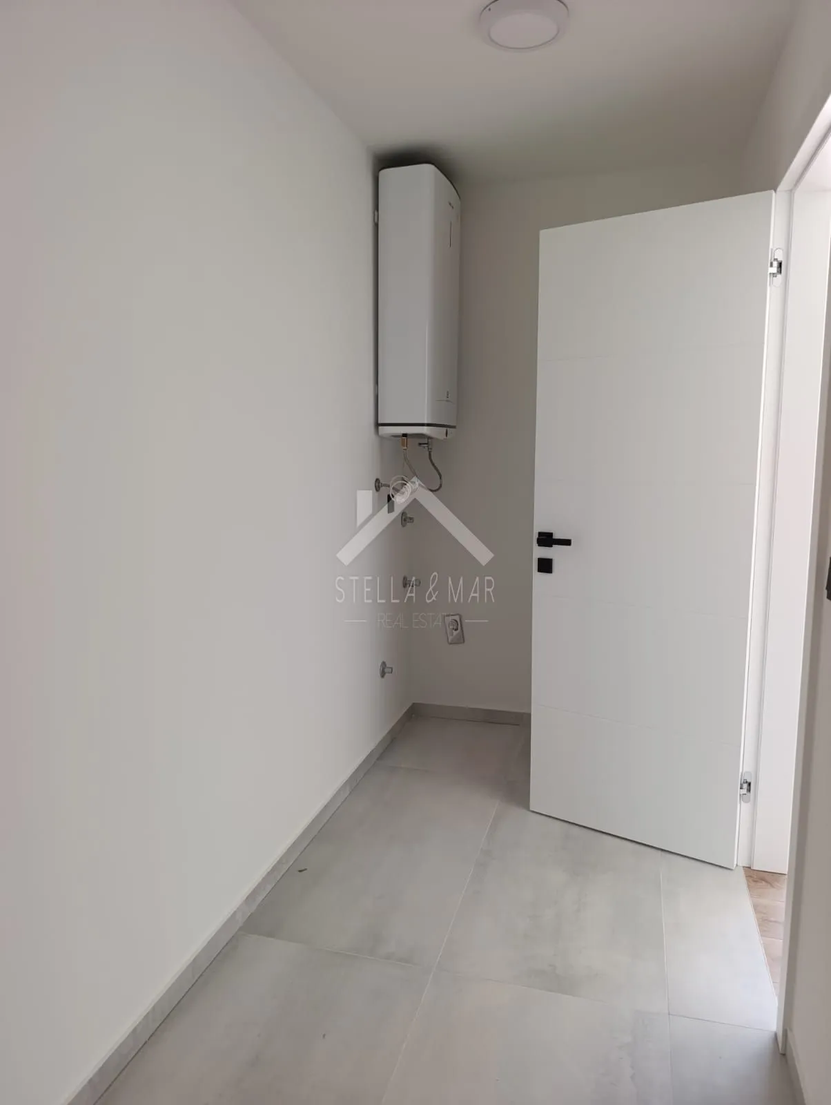 trosobni apartman sa krovnom terasom i bazenom - privlaka - slika 15