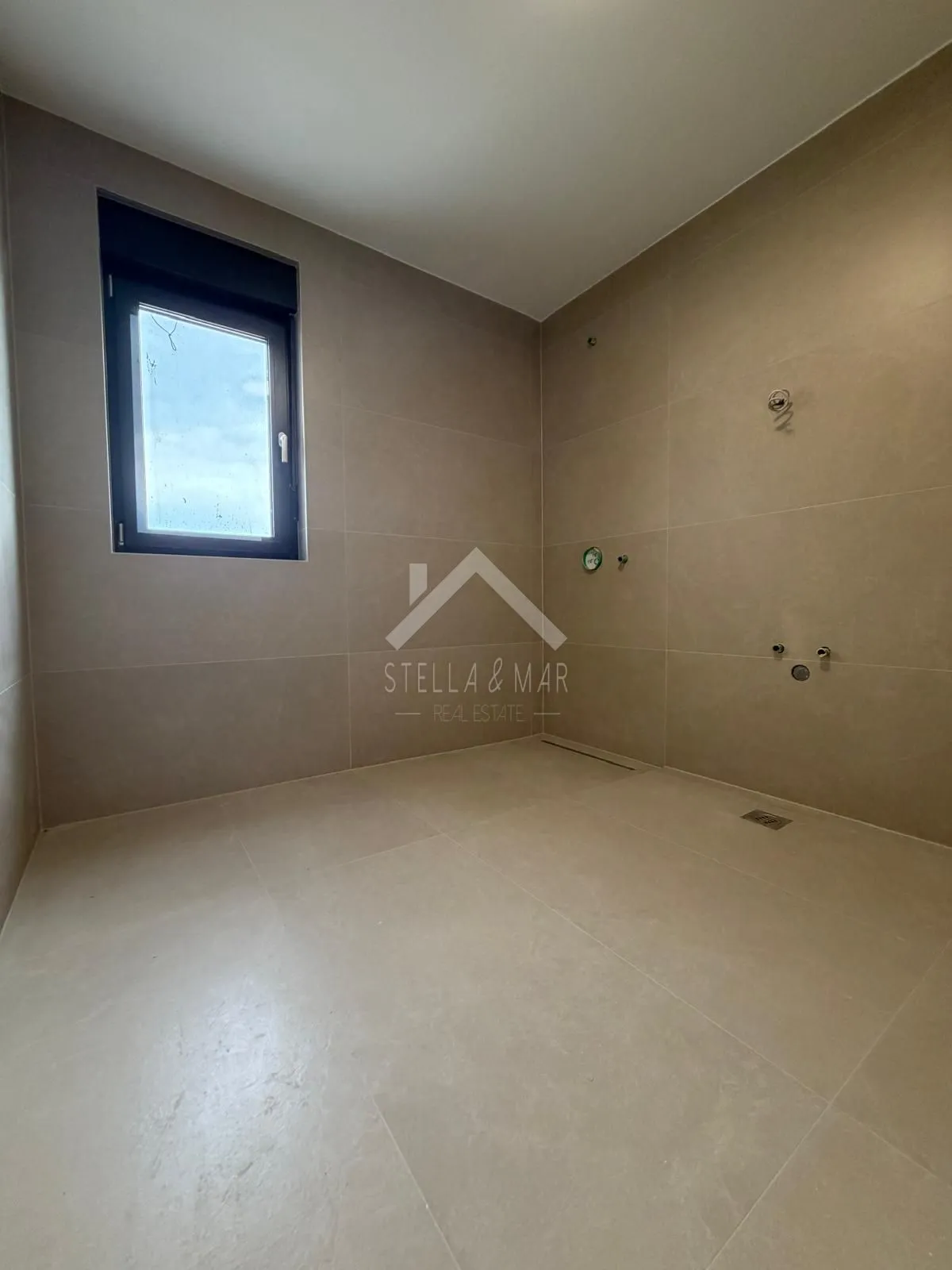 moderna, vrlo komforna vila sa bazenom 150m do mora - vir - slika 32