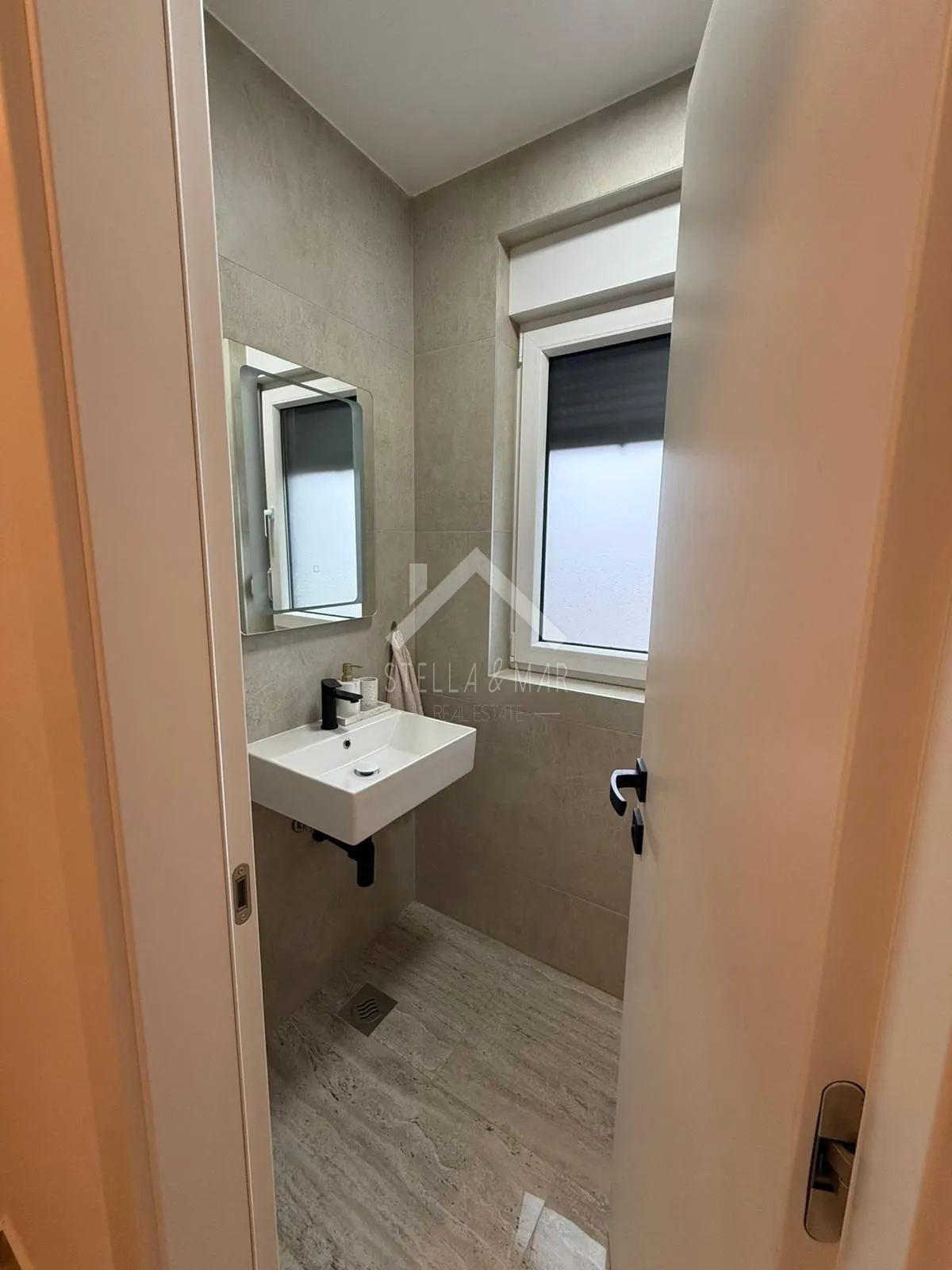 trosobni apartman u centru vira , pogled na more - vir - slika 25
