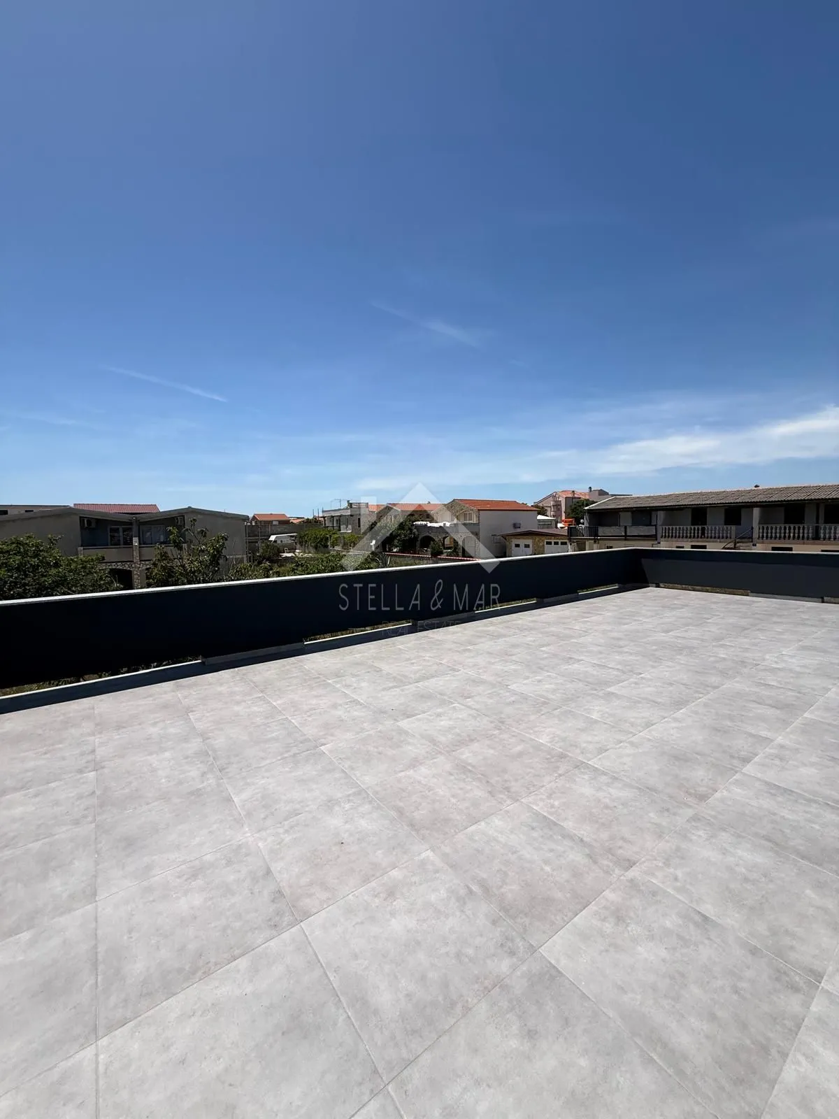 trosobni apartman sa prostranom terasom - vir - slika 2