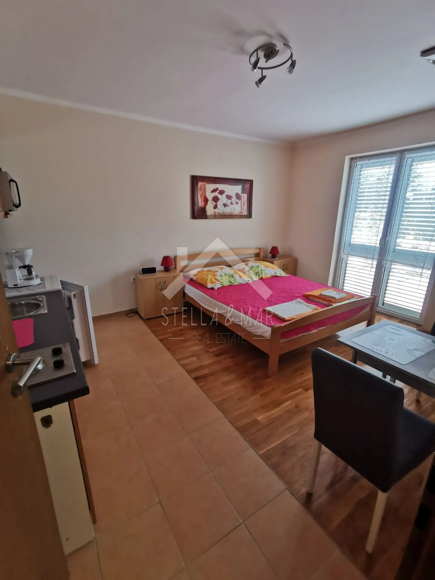 kuća sa 5 apartmana, garaža, podrum - vir, centar - slika 7