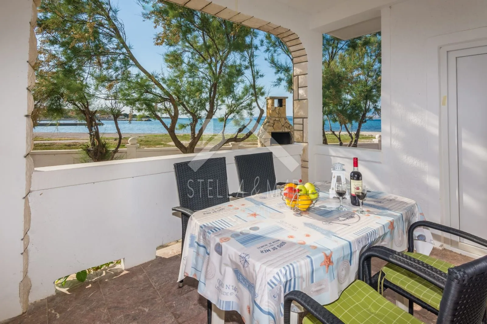 apartmanska kuća prvi red do mora - vir - slika 36