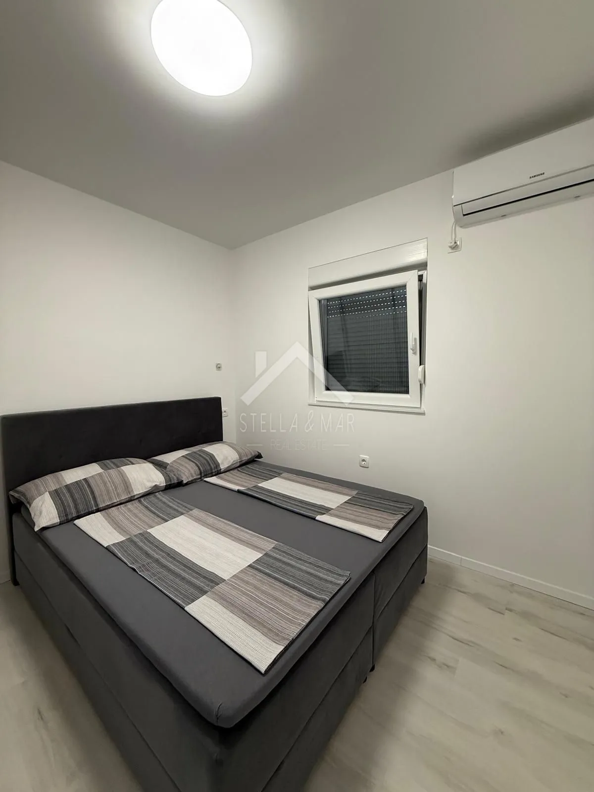 prekrasna kuća sa 3 apartmana - vir - slika 40
