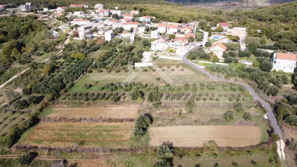 građevinsko zemljište - radovin - slika 5