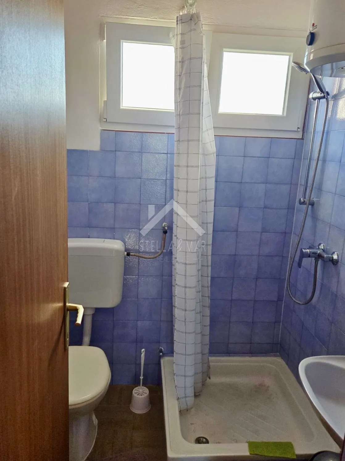 dvojna kuća, izvrsna lokacija - vir - slika 7