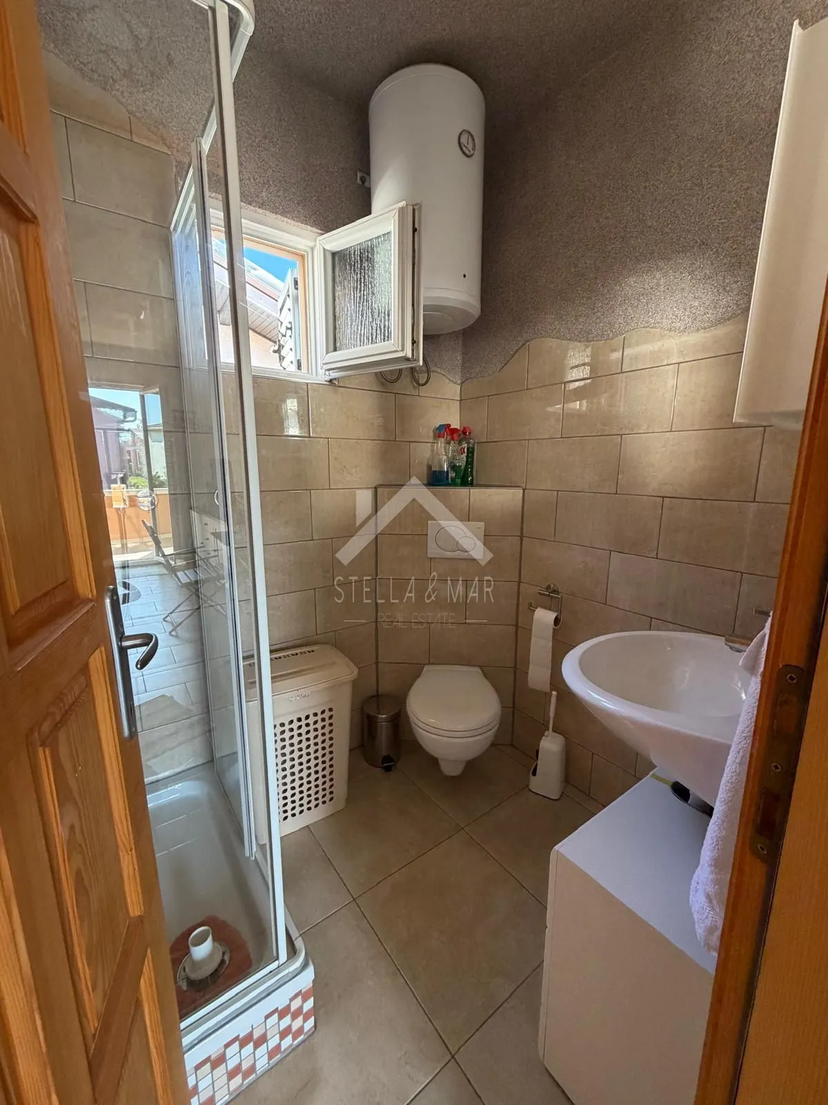 kuća sa 3 apartmana i garažom 350m do mora - vir - slika 13